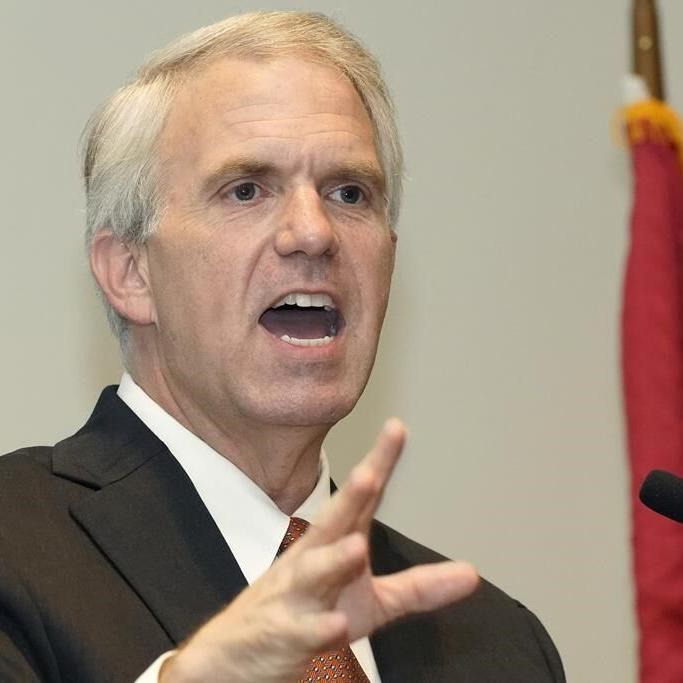 Mississippi GOP governor and Democratic challenger spar over crime, courts and trans care